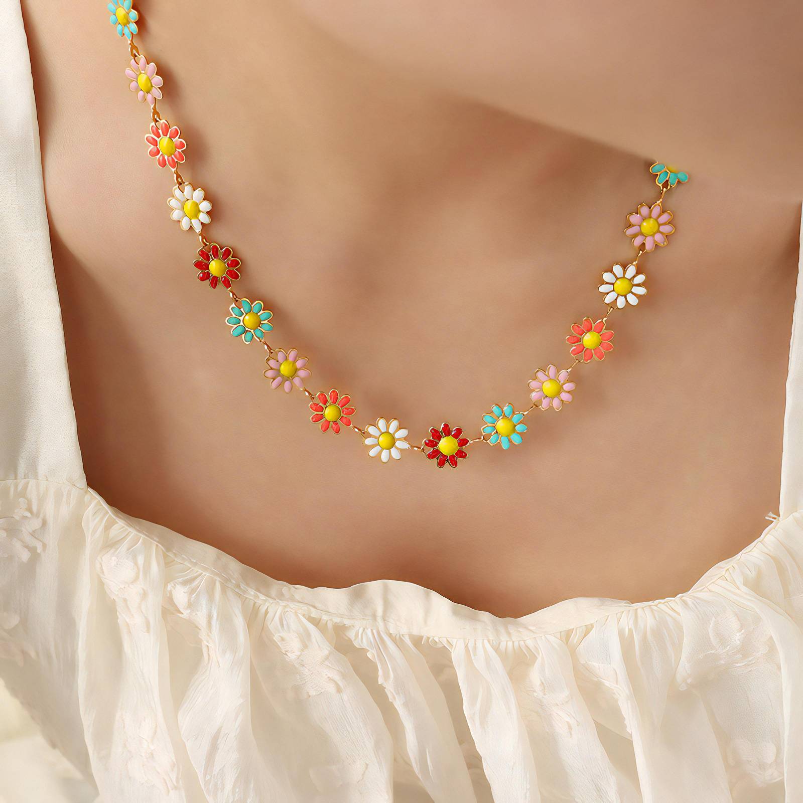 18K GOLD PLATED STAINLESS STEEL "FLOWERS" NECKLACE